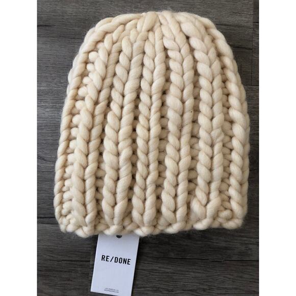 RE/DONE Wool Beanie Watch Cap Chunk Knit Winter Hat in Ivory NWT One Size - Picture 2 of 5